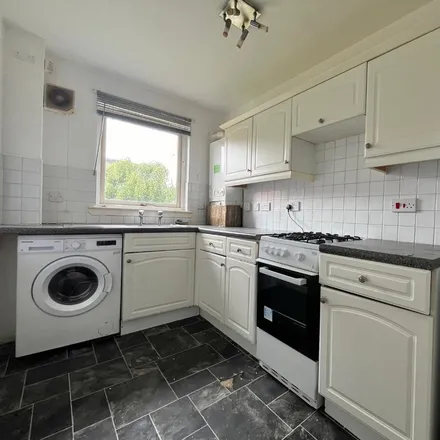 Image 9 - Laurence Gardens, Glasgow, G15 8AH, United Kingdom - Apartment for rent