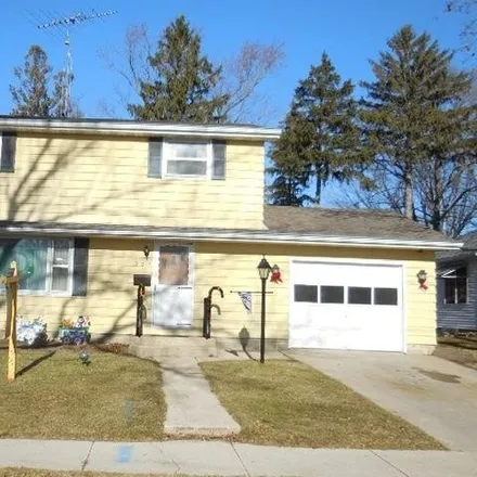 Buy this 4 bed house on 314 Brook Street in Beaver Dam, WI 53916