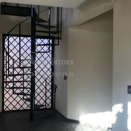 Buy this 3 bed house on Rua Doutor Presciliano Pinto in Vila Nossa Senhora da Paz, São José do Rio Preto - SP