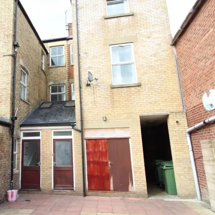 Image 1 - Brasileiro, 176 Cowley Road, Oxford, OX4 1UE, United Kingdom - Apartment for rent