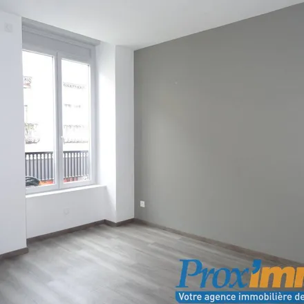 Rent this 4 bed apartment on Voiron - Saint-Bruno in Place de la République, 38500 Voiron