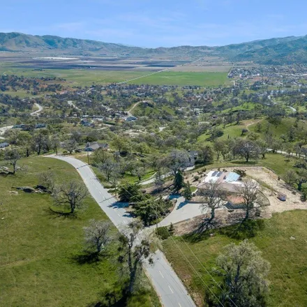 Image 2 - 18438 Sacramento Way, Stallion Springs, Kern County, CA 93561, USA - House for sale