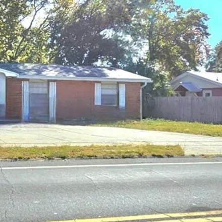 Rent this 3 bed house on 768 Mayflower Avenue in Ocean City, Okaloosa County