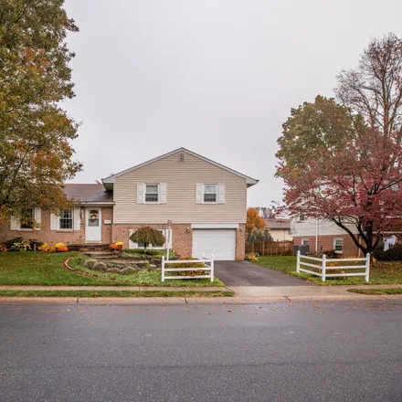 Buy this 3 bed house on 511 Friendship Avenue in Grandview Heights, Lancaster County