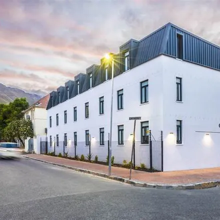 Image 2 - Woodstock Drop-Off, Beach Road, Woodstock, Cape Town, 7925, South Africa - Apartment for rent