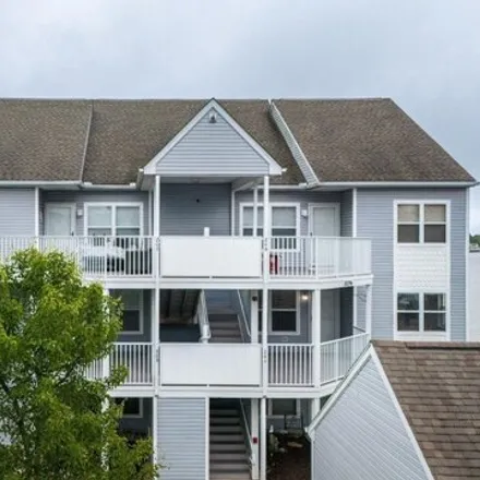 Buy this 2 bed condo on 30499 Hunter Court in Sussex County, DE 19970