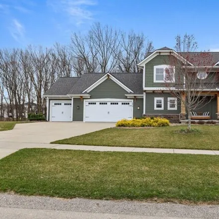 Buy this 3 bed house on 622 Stonehill Court in Georgetown Charter Township, MI 49418