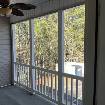 Rent this 2 bed condo on Covington Way in Bell Fork, Greenville