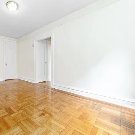 Image 3 - 624 West 176th Street, New York, NY 10033, USA - House for rent