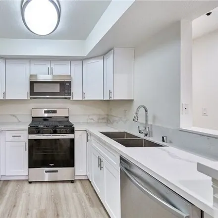 Rent this 2 bed condo on 379 South Alexandria Avenue in Los Angeles, CA 90020