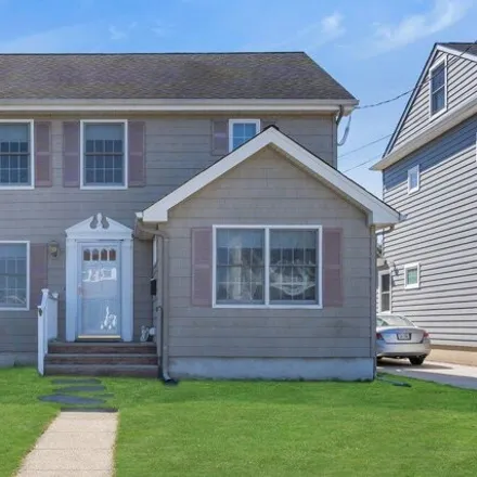 Buy this 4 bed house on 833 Prospect Avenue in Spring Lake Heights, Monmouth County