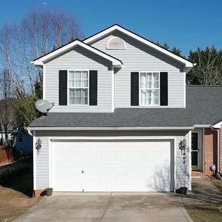 Buy this 3 bed house on 1971 8th Street Lane Southeast in Hickory, NC 28602