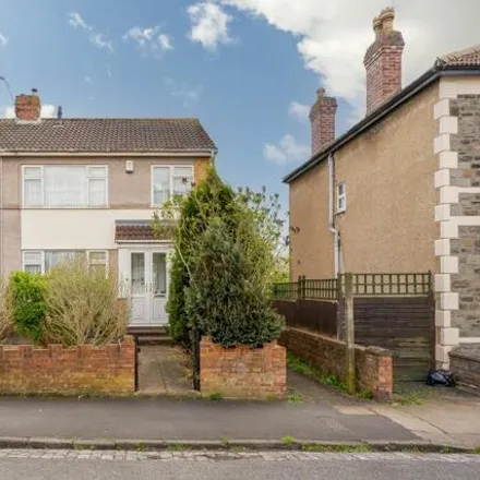 Buy this 3 bed house on 152 Beaufort Road in Bristol, BS5 8JG