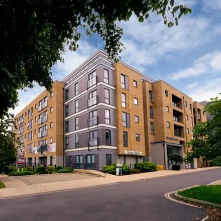 Image 2 - Robins Nest Hill, Little Berkhamsted, SG13 8LS, United Kingdom - Apartment for rent