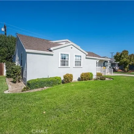 Image 2 - 8331 Dinsdale St, Downey, California, 90240 - House for sale