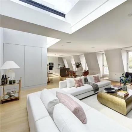 Image 2 - Lonsdale Road, London, London, W11 - Townhouse for sale