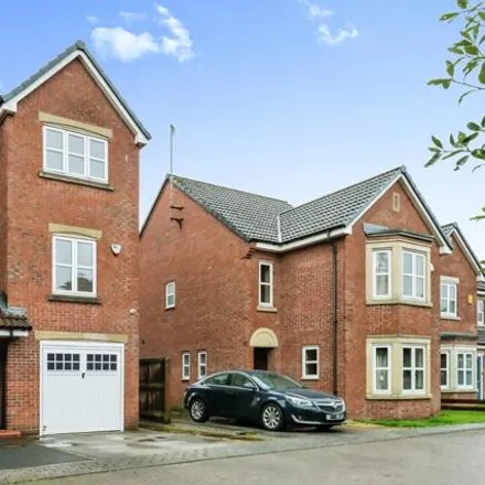 Buy this 4 bed townhouse on St Martins Court in Robin Hood, WF3 3TT
