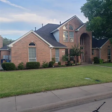 Buy this 5 bed house on 421 Kingswood Drive in Burleson, TX 76028