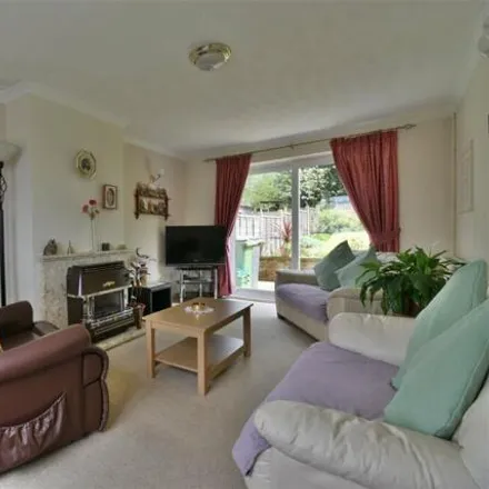 Image 5 - Woodside, Newbury, RG14 6HL, United Kingdom - Duplex for sale