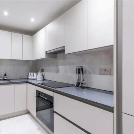 Image 2 - Bryanston Court (Flats 1-55), 133 George Street, London, W1H 7HL, United Kingdom - Apartment for rent