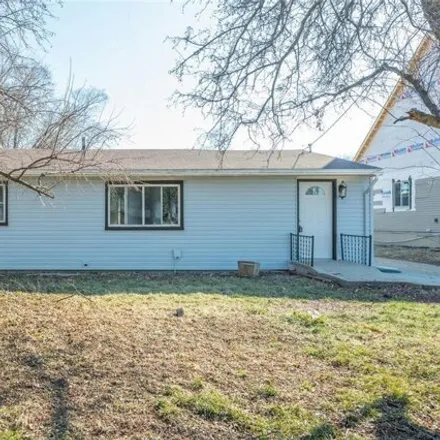 Buy this 3 bed house on 699 Cummins Road in Des Moines, IA 50315