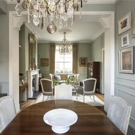 Image 3 - 8 Chalcot Road, Primrose Hill, London, NW1 8LL, United Kingdom - Townhouse for sale