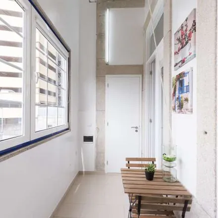 Image 8 - Residencial São Gabriel, Rua da Alegria, 4000-211 Porto, Portugal - Apartment for rent