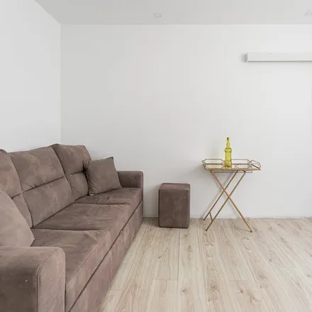Rent this 1 bed apartment on 4000-216 Distrito de Leiria