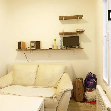 Rent this 1 bed apartment on Madrid in Albufera, pares