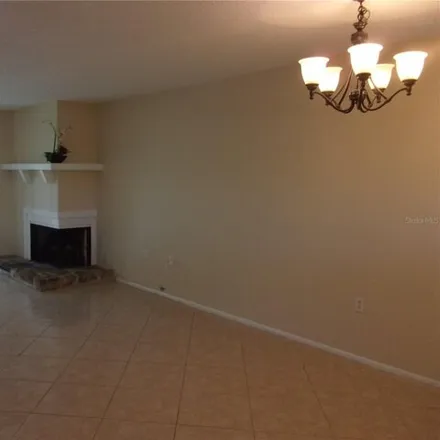 Image 8 - 179 Lakeview Way, Palm Harbor, FL 34677, USA - Condo for rent