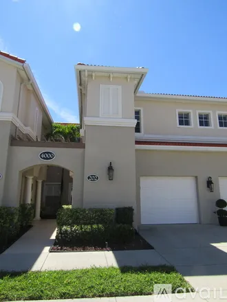 Rent this 3 bed condo on 4000 Ibis Way