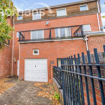 Rent this 3 bed townhouse on Athelstan Road in Winchester, SO23 7GA