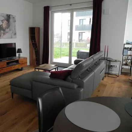 Rent this 2 bed apartment on Teichmummelring 57 in 12527 Berlin, Germany
