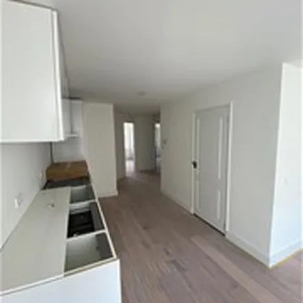 Rent this 3 bed apartment on Tweede Nassaustraat 36-H in 1052 BP Amsterdam, Netherlands