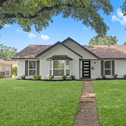 Buy this 4 bed house on 3950 Palm Street in Houston, TX 77004