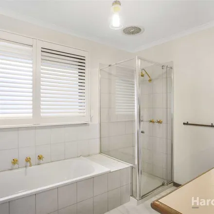 Image 7 - Hedgeley Drive, Berwick VIC 3806, Australia - Apartment for rent