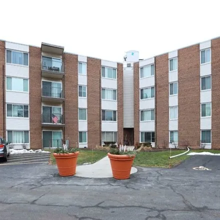 Buy this 1 bed condo on Palatine Metra Station in 137 West Wood Street, Palatine