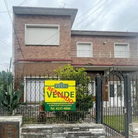 Buy this 6 bed house on Doctor Nicolás Boccuzzi 601 in Partido de Florencio Varela, B1888 EEE Florencio Varela