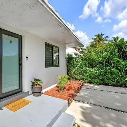 Image 6 - 2665 Fillmore Street, Hollywood, FL 33020, USA - House for sale