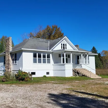 Buy this 5 bed house on 6687 Haakwood Road in Mentor Township, MI 49799