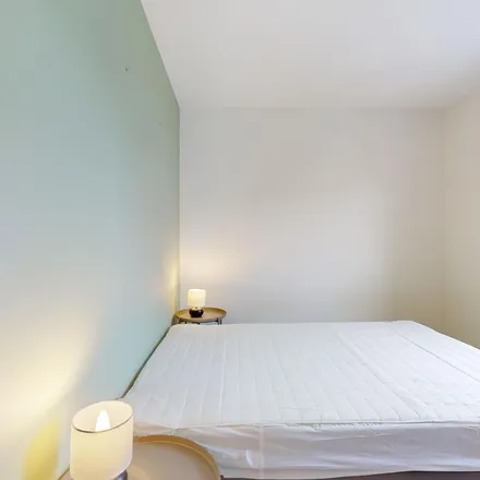 Rent this 2 bed apartment on 173 Cours du Médoc in 33300 Bordeaux, France