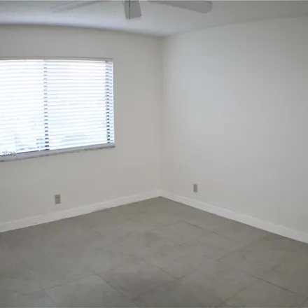 Image 9 - Racquet Club Road, Weston, FL 33326, USA - Apartment for rent