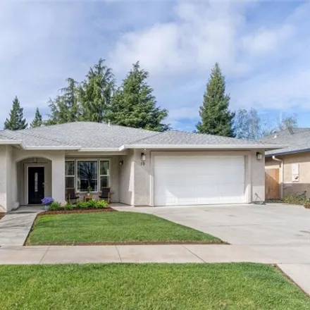Image 1 - 411 West Lassen Avenue, Chico, CA 95973, USA - House for sale