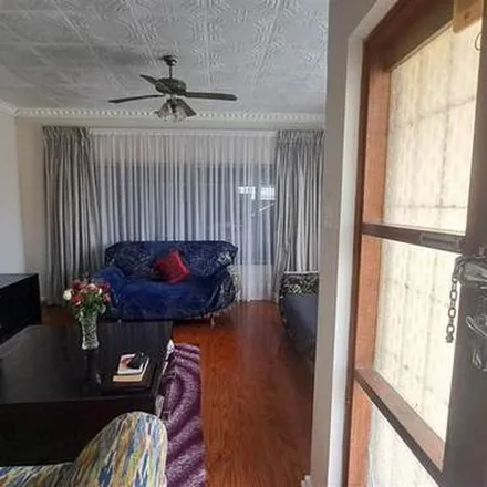Image 4 - Tulip Avenue, Willow Park, East London, 5209, South Africa - Apartment for rent
