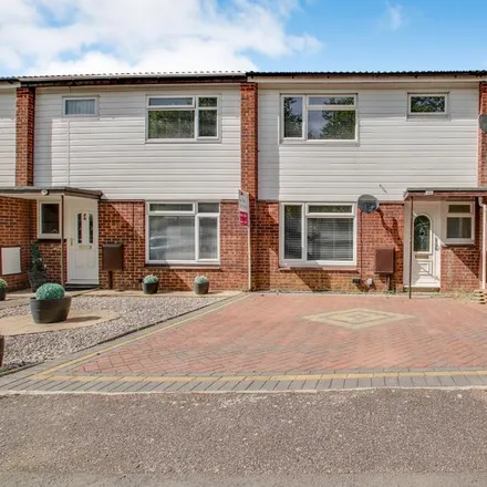 Rent this 3 bed townhouse on Clump Field in Ipswich, IP2 9GA