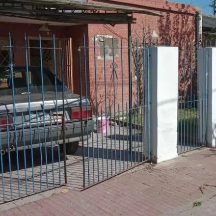 Buy this 3 bed house on Mendoza 1604 in Rafael Calzada, Argentina