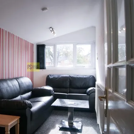 Rent this 4 bed duplex on 139 Cherington Road in Stirchley, B29 7SZ
