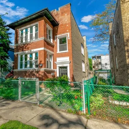 Buy this 6 bed house on 4841 North Hamlin Avenue in Chicago, IL 60625