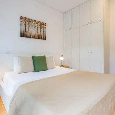 Image 2 - Bufete Catauba, Rua das Oliveirinhas, 4000-215 Porto, Portugal - Apartment for rent