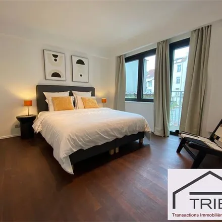 Rent this 2 bed apartment on Chemin des Deux Maisons - Tweehuizenweg in 1200 Woluwe-Saint-Lambert - Sint-Lambrechts-Woluwe, Belgium